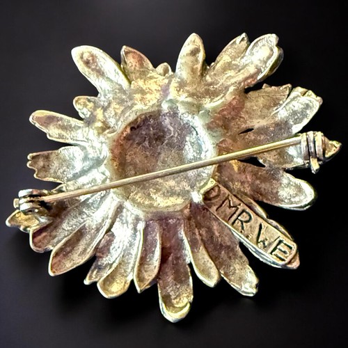 Mr WE Brutalist Sunflower Brosche goldfarben signiert Statement Pin selten Vintage - Bild 6 von 9
