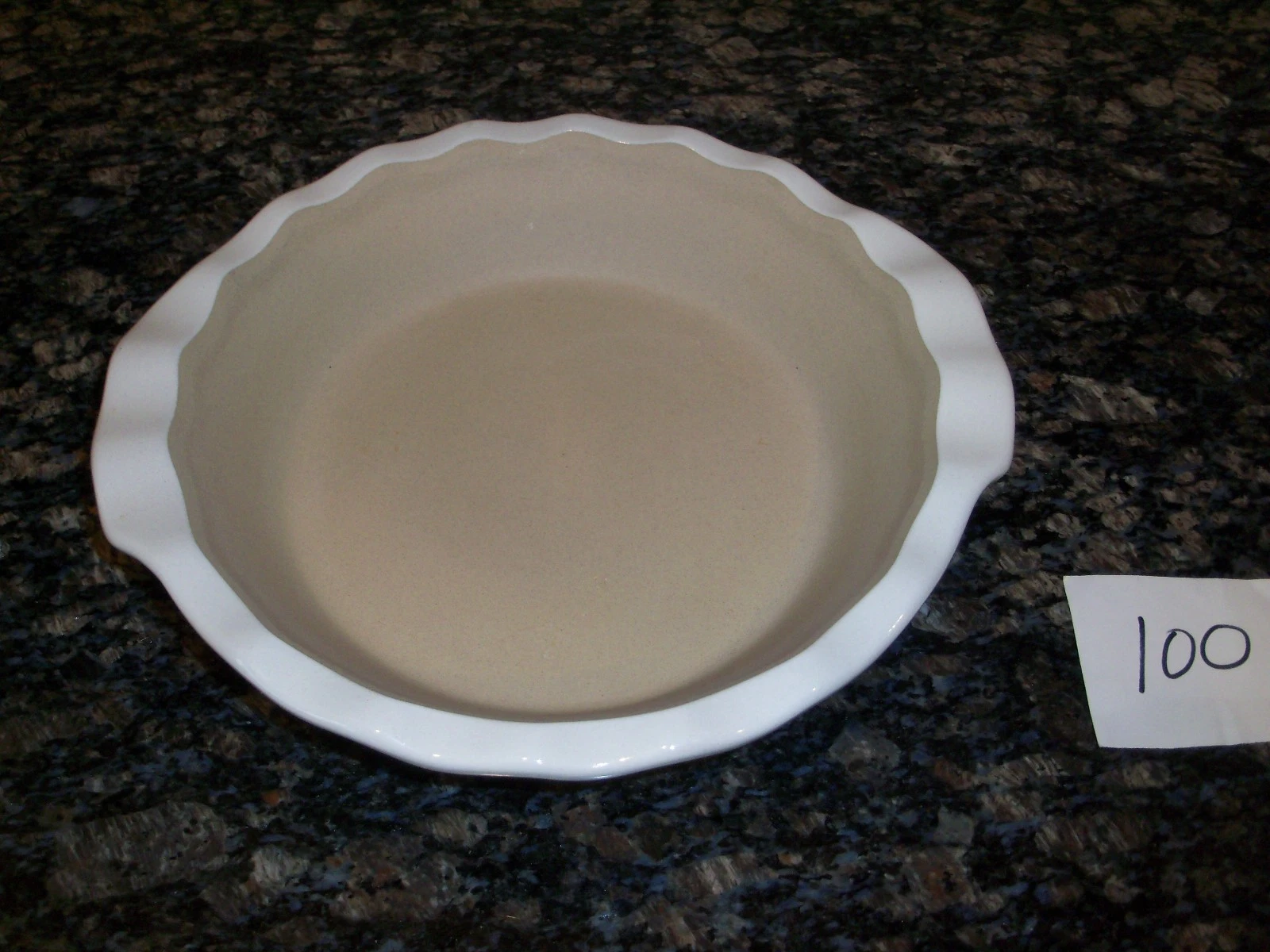 Pampered Chef Deep Dish Pie Plate 1305 Scalloped Fluted Vanilla New Traditions