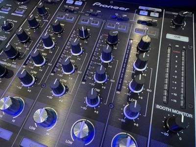 【希少】PIONEER DDJ-SZ DJコントローラー serato Pioneer DJ DDJ-SZ DJ Controller | Guitar Center