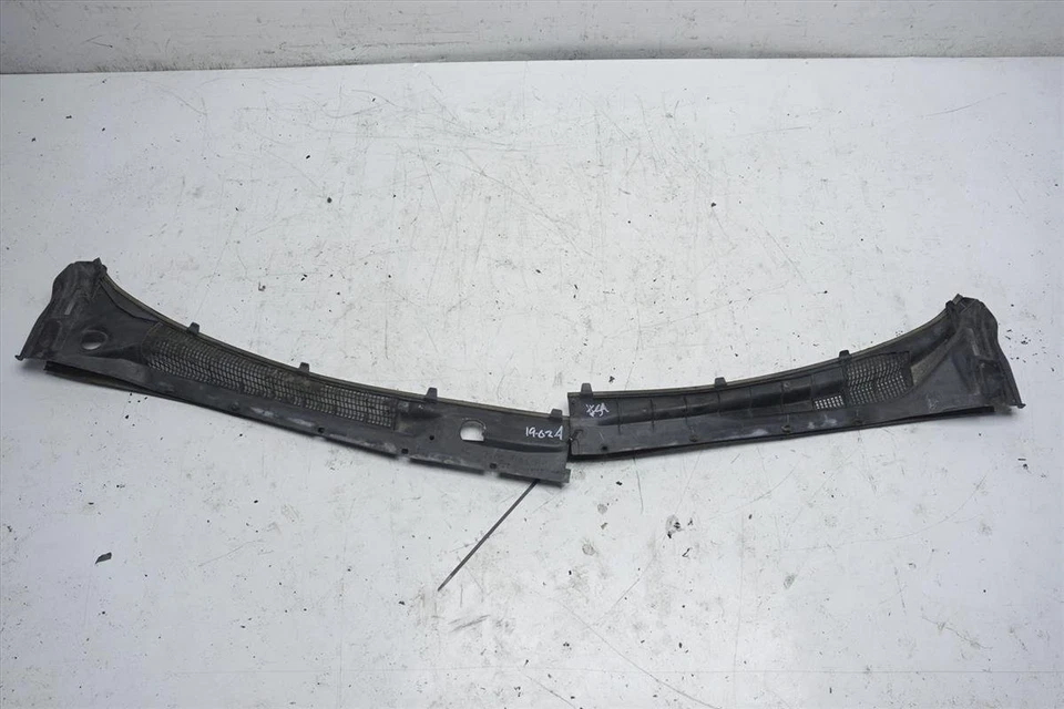 Cubierta de parabrisas moldeada capó delantero Lexus Es300 1992-1996 55782-33070 Foto 4 de 4