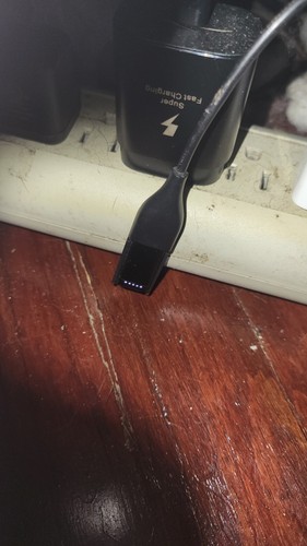 Fitbit flex activity tracker, charger & wristband. - Picture 2 of 3