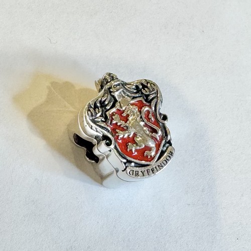 Polly pocket Style Harry Potter Hogwarts Gryffindor common room 925 silver charm - Picture 13 of 16