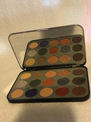 Authentic NIB BH COSMETICS Glam Reflection Smoke 15 Color Eyeshadow Palette - Picture 10 of 12
