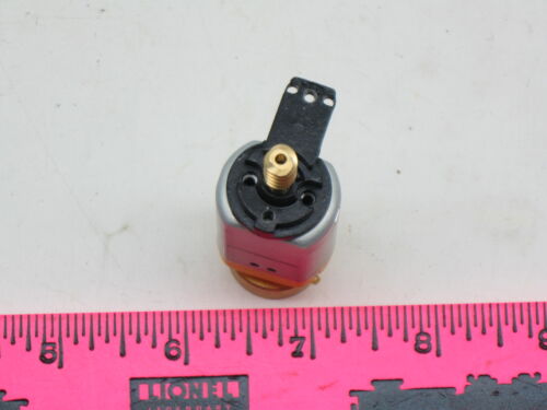 Lionel Parts ~ 8088-100 DC motor with flywheel & gear with mounting plate AF GP- - Picture 3 of 3