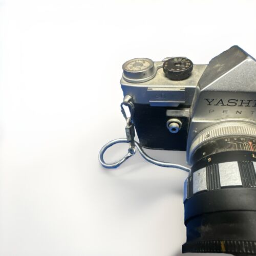 Yashica Penta J Vintage Camera Great Condition with Case - Picture 3 of 7