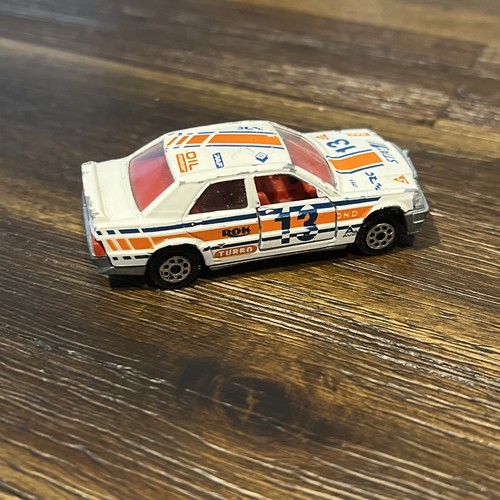 Vintage 1989 MAJORETTE MERCEDES BENZ 190E 2.3-16 NO.231 White 1:59 DOORS OPEN - Picture 5 of 8