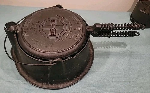 Vintage Cast Iron GRISWOLD #9 Waffle Iron PATT # 156 w/ 319 Base