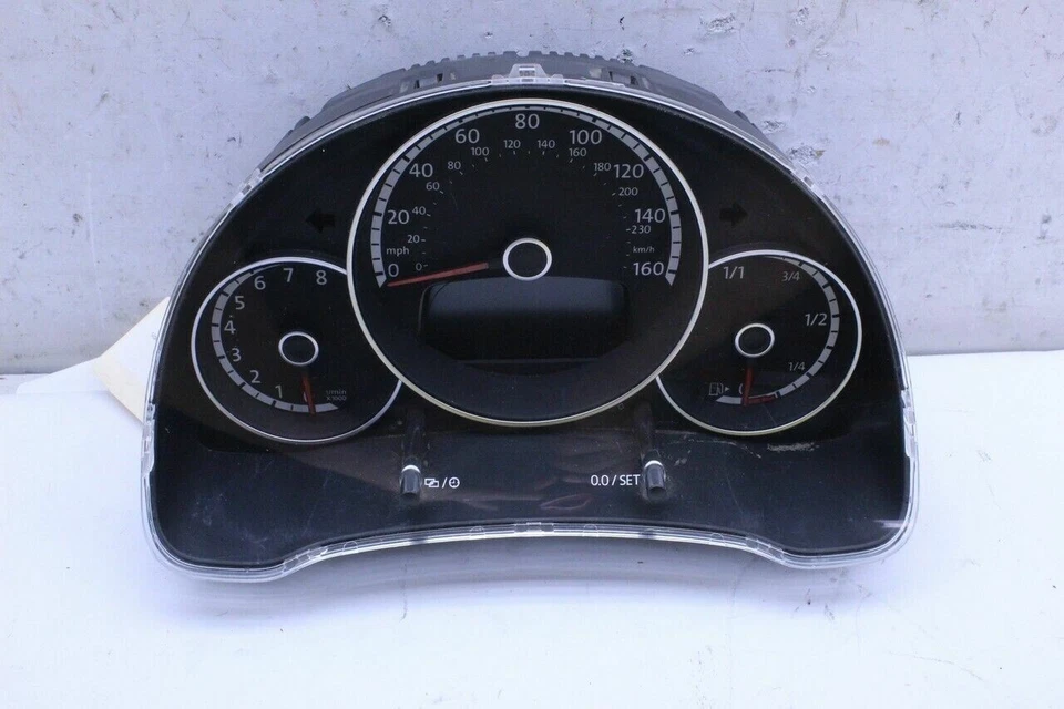Volkswagen Beetle 2015 convertible velocímetro velocímetro cuadro de instrumentos uso OEM Foto 2 de 4