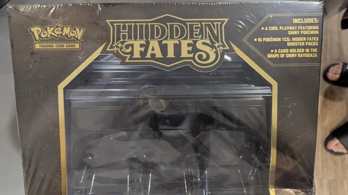 Pokemon Hidden Fates Ultra Premium Sammlung eingeschweißt - Bild 2 von 4
