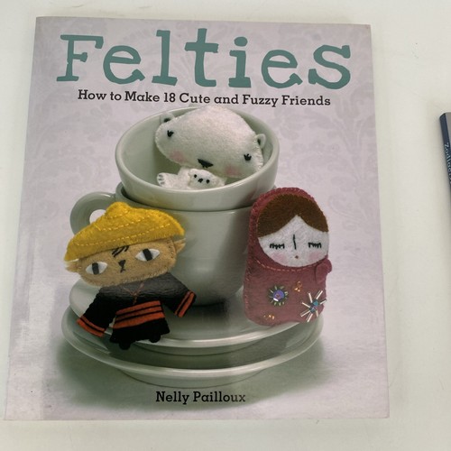Felties Book Bundle Zombies Zodiac Cuties Projects in Felt and Fabric Paperbacks - Picture 5 of 15
