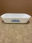 VTG Anchor Hocking White Milk Glass 9x5 Blue Cornflower 1 Qt Bread Loaf Pan 441