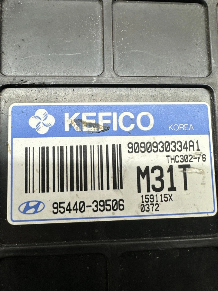 Módulo de control del motor Hyundai original OEM para Hyundai Tucson 2006 Foto 3 de 4