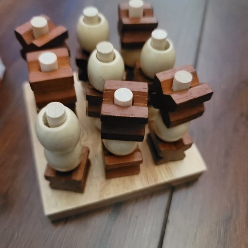 Games And Novelty/That's do Nifty! Wood - Ultimate Tic Tac Toe - New Open Box - Picture 2 of 4