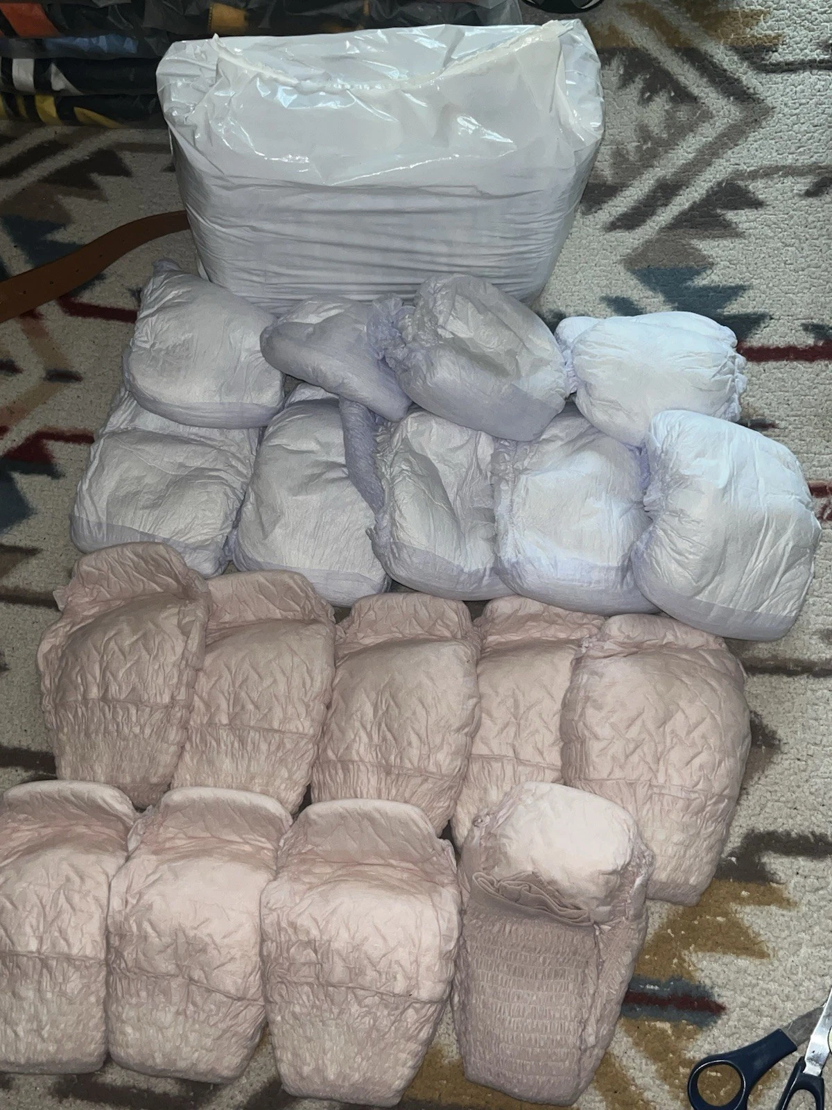WOMEN ADULTS PAMPERS MORE THEN (30) XL