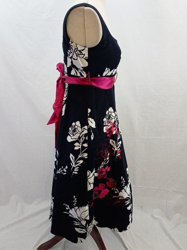 Debut Black & White Floral Embroidered Retro Pink Belted Dress - Size UK 10 - Picture 4 of 5