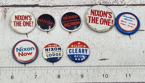 Richard "Dick" Nixon para Presidente Set (7) Diferentes Botones Prendedor Campaña Años 60 - Imagen 5 de 13