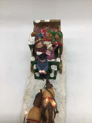 Vintage Resin Holiday Christmas Family Stage Coach W/Horses Light Up - Picture 17 of 20