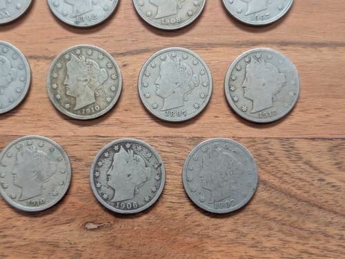 Bulk lot of 19 United States coins - Liberty nickels - 5 cent lot - Picture 5 of 11