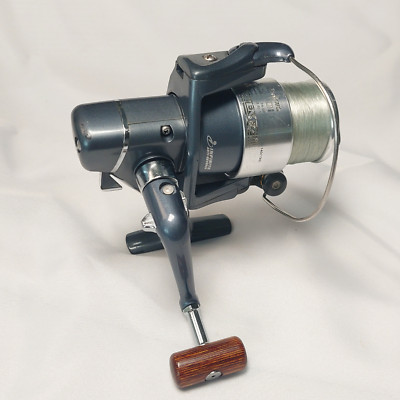 Daiwa Emblem-Z 2500IT Spinning Reel Japan Domestic Market