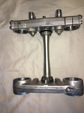 2004 HONDA CRF 250R TRIPLE TREE + CLAMPS CRF250  PN 53219-MEN-000, 53300-MEN-00