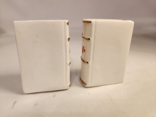 Vintage Mini Book Flower Salt & Pepper Shakers Bone China Japan Kitschy Kitchen - Picture 3 of 8