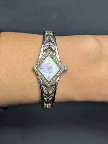 Vintage Ladies Limit Diamond Watch With Real Diamond On The Dial - Picture 11 of 18