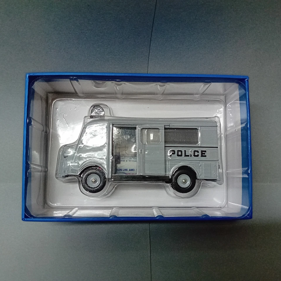 Car de Police Secours gris Citroën H Currus gyrophare - Dan Toys - Réf DAN 107 1 - Photo 3/4