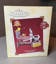 NIB Hallmark 2005 Pinball Action Ornament Bugs Bunny Daffy Duck Tweety