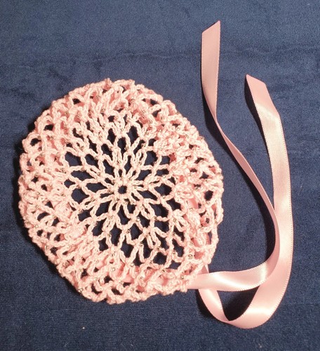 Handcrafted Crocheted Buncover with Silver-lined Crystal Seed Beads. Pink SMALL - Bild 2 von 5