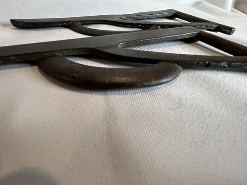 Cast Metal Swing Arm Brackets Set of 2 Plant Hangers Vtg Old 8.5x4" - Picture 14 of 14