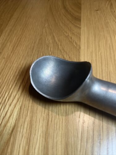 JENI'S Splendid Ice Creams Aluminum Ice Cream Scoop - Picture 3 of 5