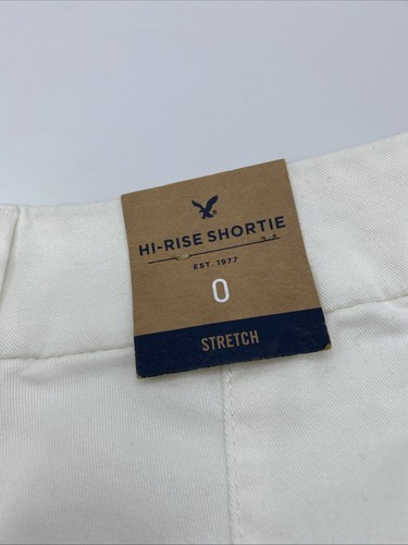 Pantaloncini corti American Eagle Hi Rise elasticizzati chino bianchi 0 nuovi - Foto 3 di 7