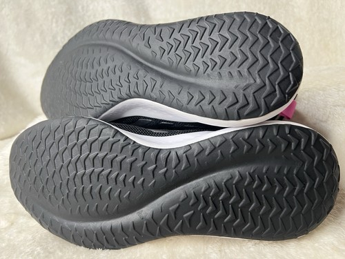 Size 7.5 - adidas Fluidstreet Black Screaming Pink W - Picture 5 of 6
