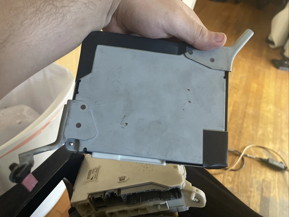 Computadora de asistencia de estacionamiento (Aisin) Lexus GS430 2006 hecha en Japón Foto 4 de 4