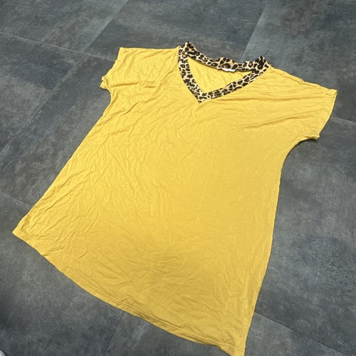 Bombom Animal Print Top Women’s L V-Neck Cheetah Leopard Made In USA Shirt - Picture 3 of 5
