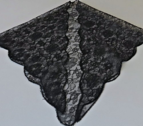 Antique Black CHANTILLY LACE Mourning Chapel VEIL Mantilla 45"X23" * PROVENANCE - Picture 6 of 8