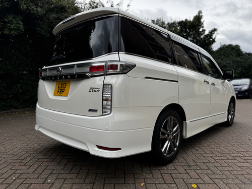 2013 Nissan Elgrand Highway Star E52 7-Seater | CarPlay | MOT | NO RESERVE - Picture 4 of 24