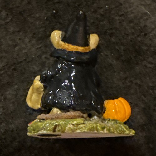 Wee Forest Folk Mini Witchy Boo! Figurine 1984 Halloween Signed NO BOX - Picture 4 of 4