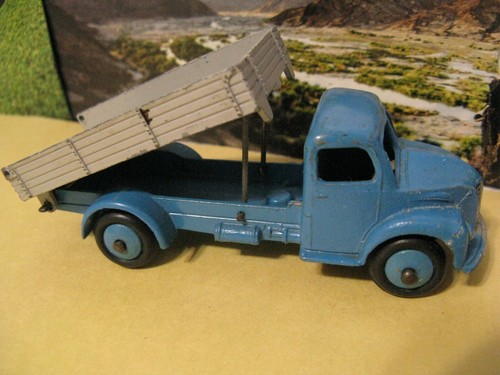 Dinky Toys Dodge Truck Dumpster Tipping Wagon Blue/Gray Meccano Vintage Steel - Picture 3 of 9