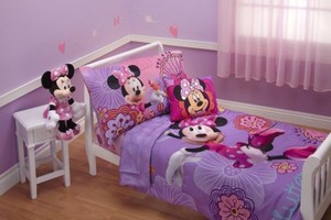 Kids-Girls-Toddler-Bedding-Set-Disney-4-Piece-Minnie-Mouse-Lavender-28-034-X-52-New