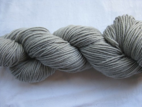 100gm Cashmere Silk Merino Wool 8ply Knitting Hand-dyed Yarn Stone Taupe 225m - Picture 2 of 6