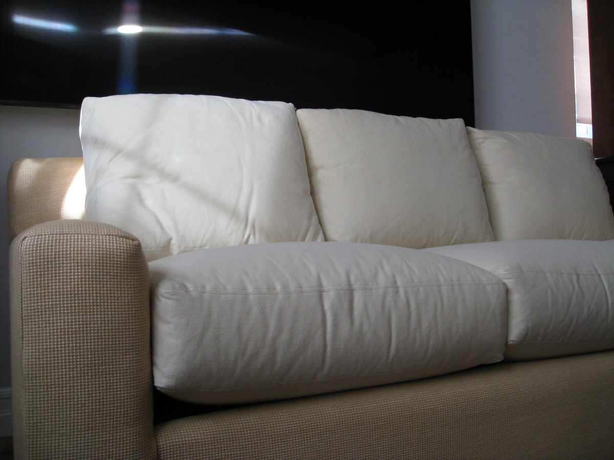CRATE AND BARREL The City Collection TEXTURED WEAVE FABRIC SOFA W MAHOGANY BASE