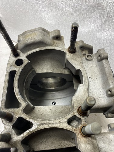 2015-2017 Polaris Axys SKS Pro RMK Assault Switchback Rush 600 crankcase Broken - Picture 10 of 16