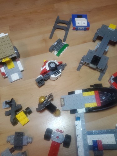 Lego Random Pieces Transportation Parts Lot car, plane, boat, motorcycle - Picture 10 of 12