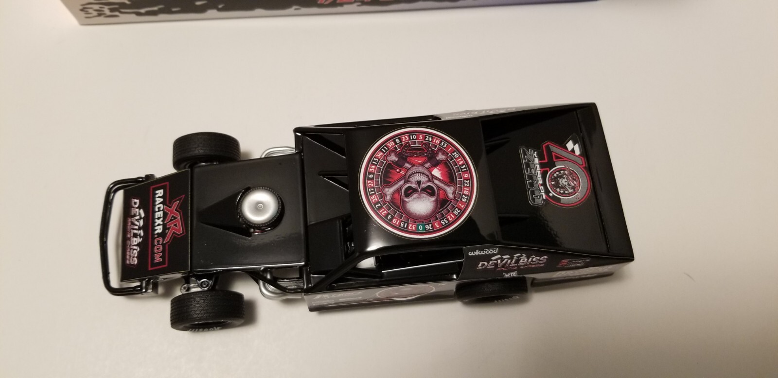 Picture 8 of 24