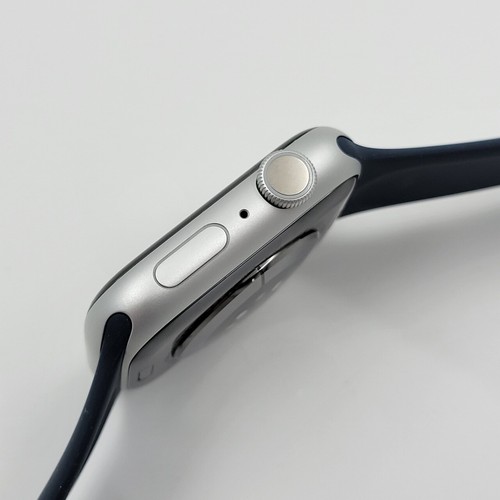 Apple Watch Series 9 MR9E3CL/A 45mm Silver M/L - Photo 8 sur 9