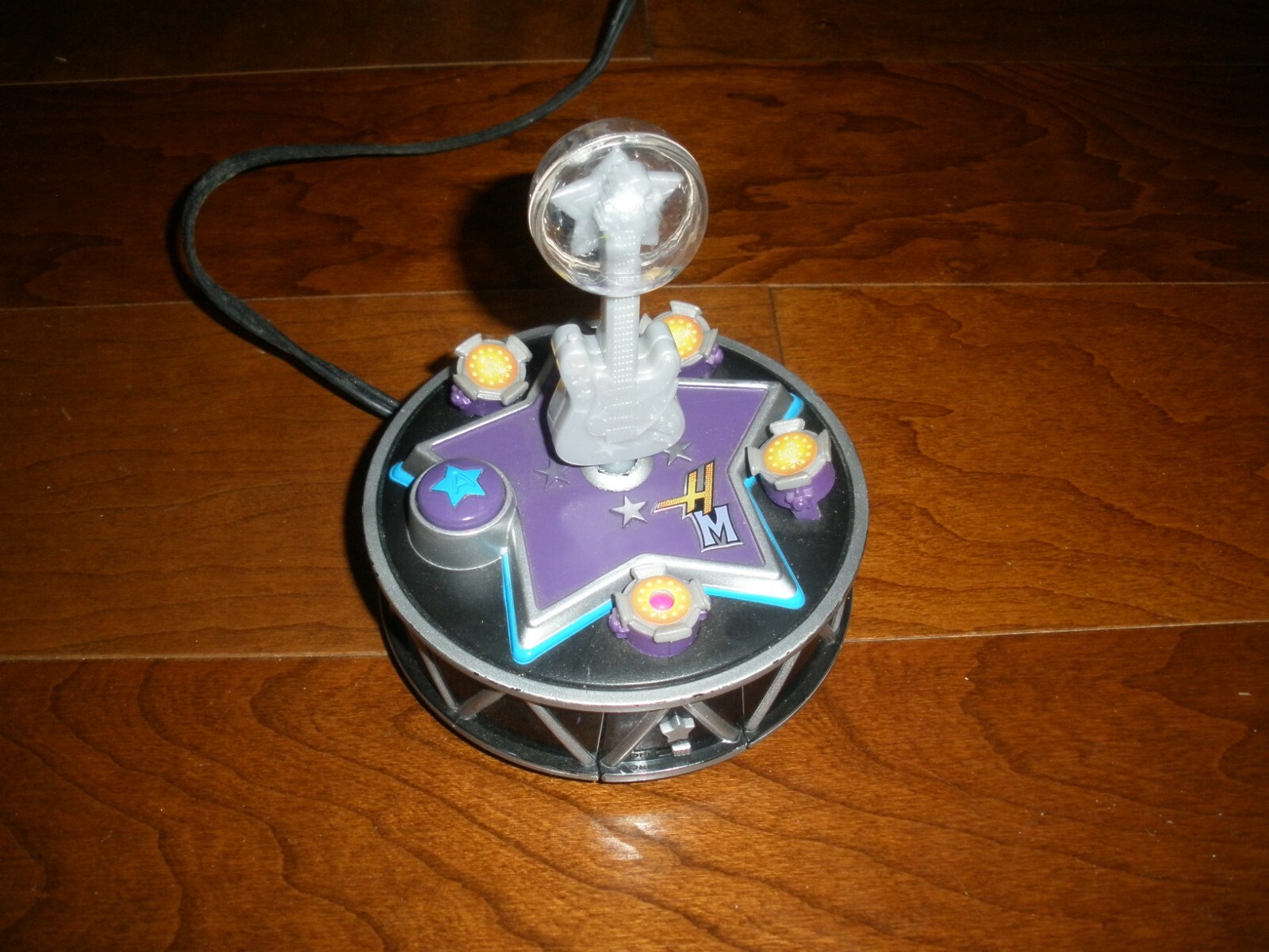 Picture 1 of 4