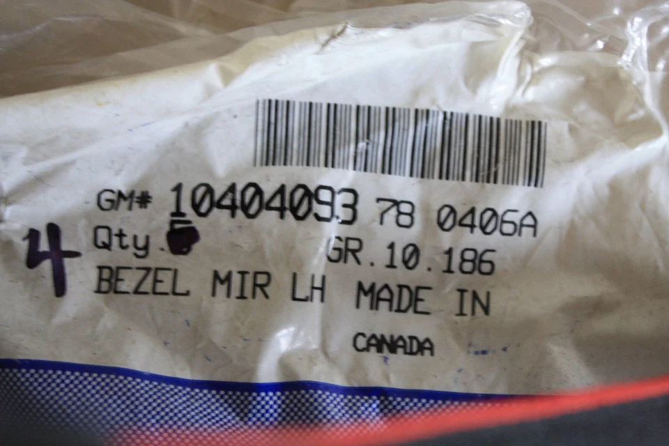 GM 10404093 1995-1999 Chevrolet Lumina puerta delantera bisel Foto 3 de 3