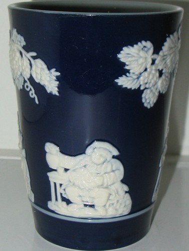 Spode Copeland Sprigged Ware Dark Blue Pub Set Pitcher and 6 Tumblers/Cups - Imagen 7 de 12
