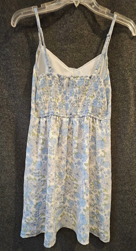 Hollister Blanco/Azul Floral Calado Solero Forrado Correas Ajustables Talla S, Nuevo con Etiquetas - Imagen 2 de 6